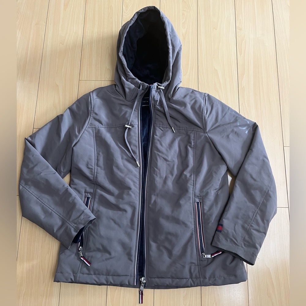 Tommy Hilfiger Women’s Heavyweight Softshell Hooded GRAY Jacket Size Medium